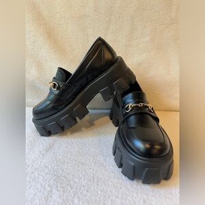 Princess Polly Women’s Penny Loafer Size 7 NEW